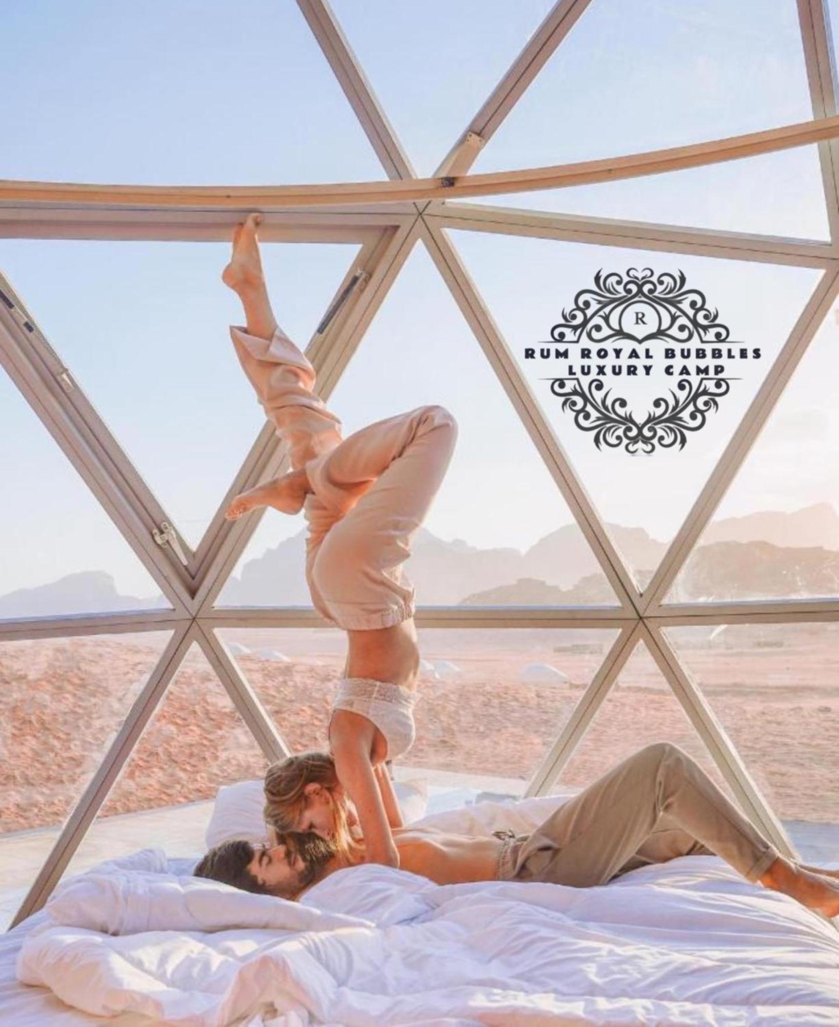 Апартаменты Rum Royal Bubbles Luxury Camp Вади-Рам Экстерьер фото